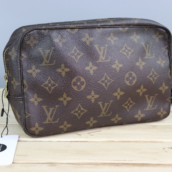 Louis Vuitton Monogram Randonnee Pouch Cosmetic Case Make Up